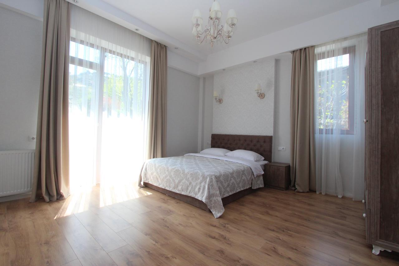 New Apartment In Old Тбилиси Екстериор снимка