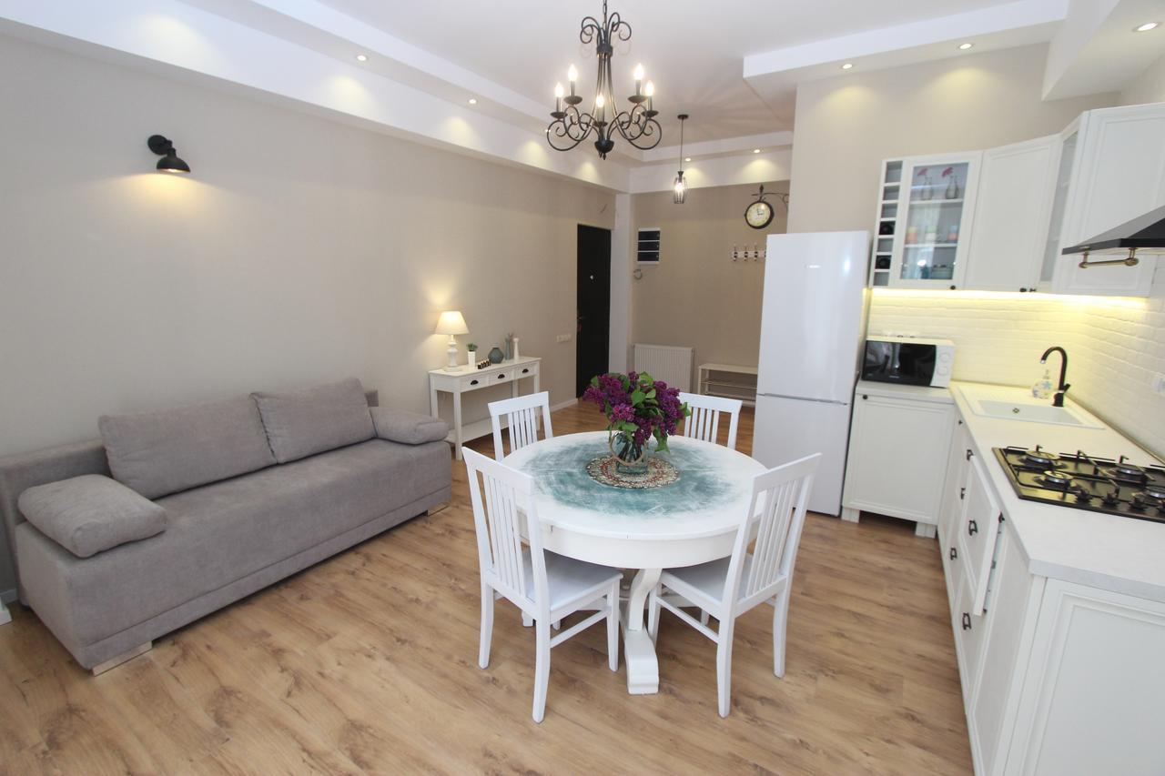 New Apartment In Old Тбилиси Екстериор снимка