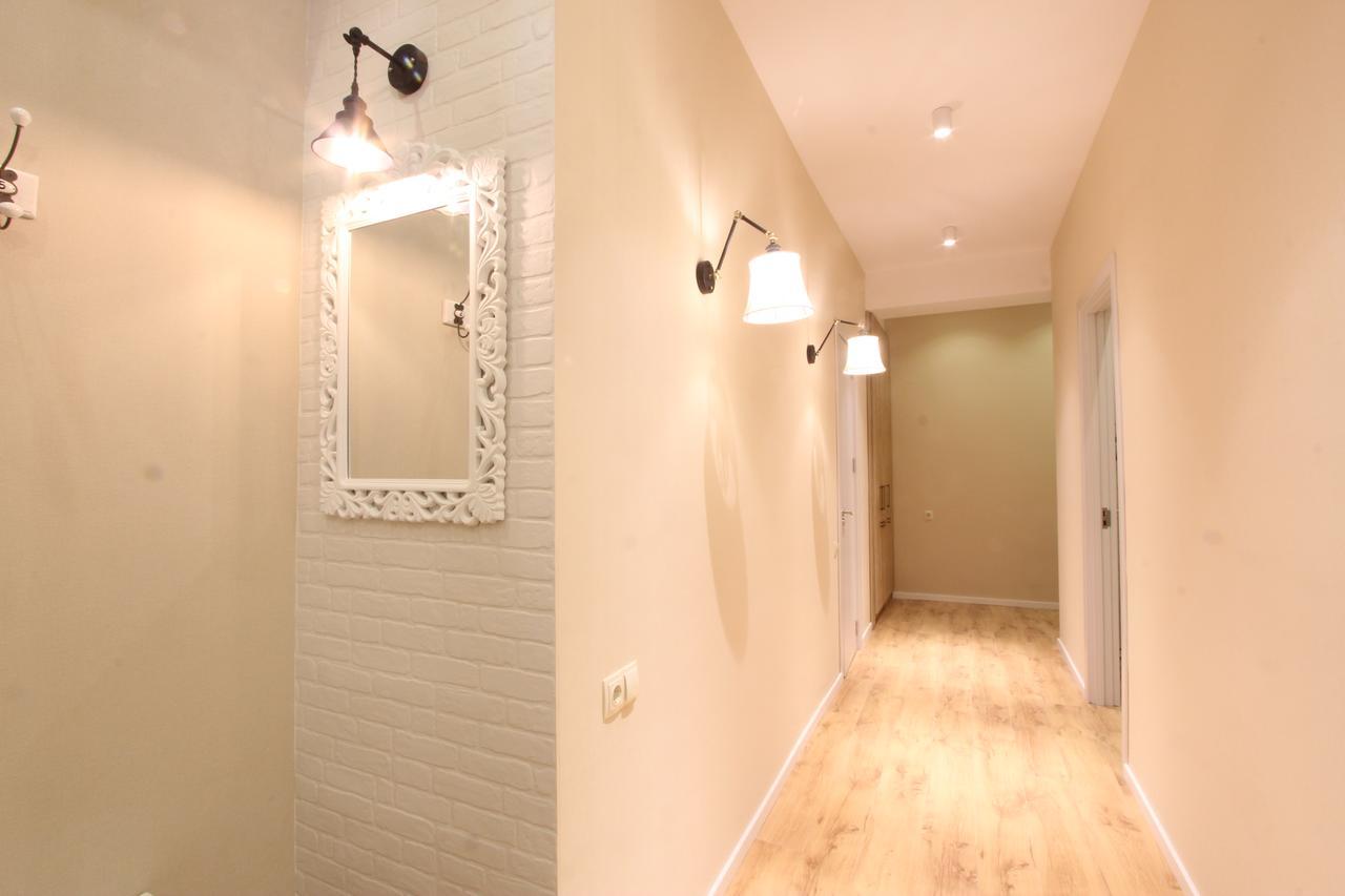 New Apartment In Old Тбилиси Екстериор снимка