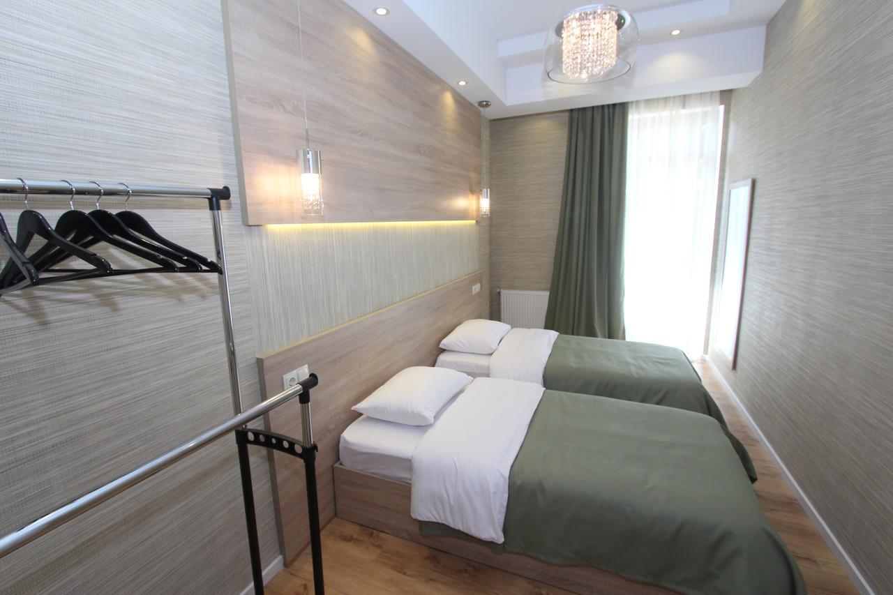 New Apartment In Old Тбилиси Екстериор снимка